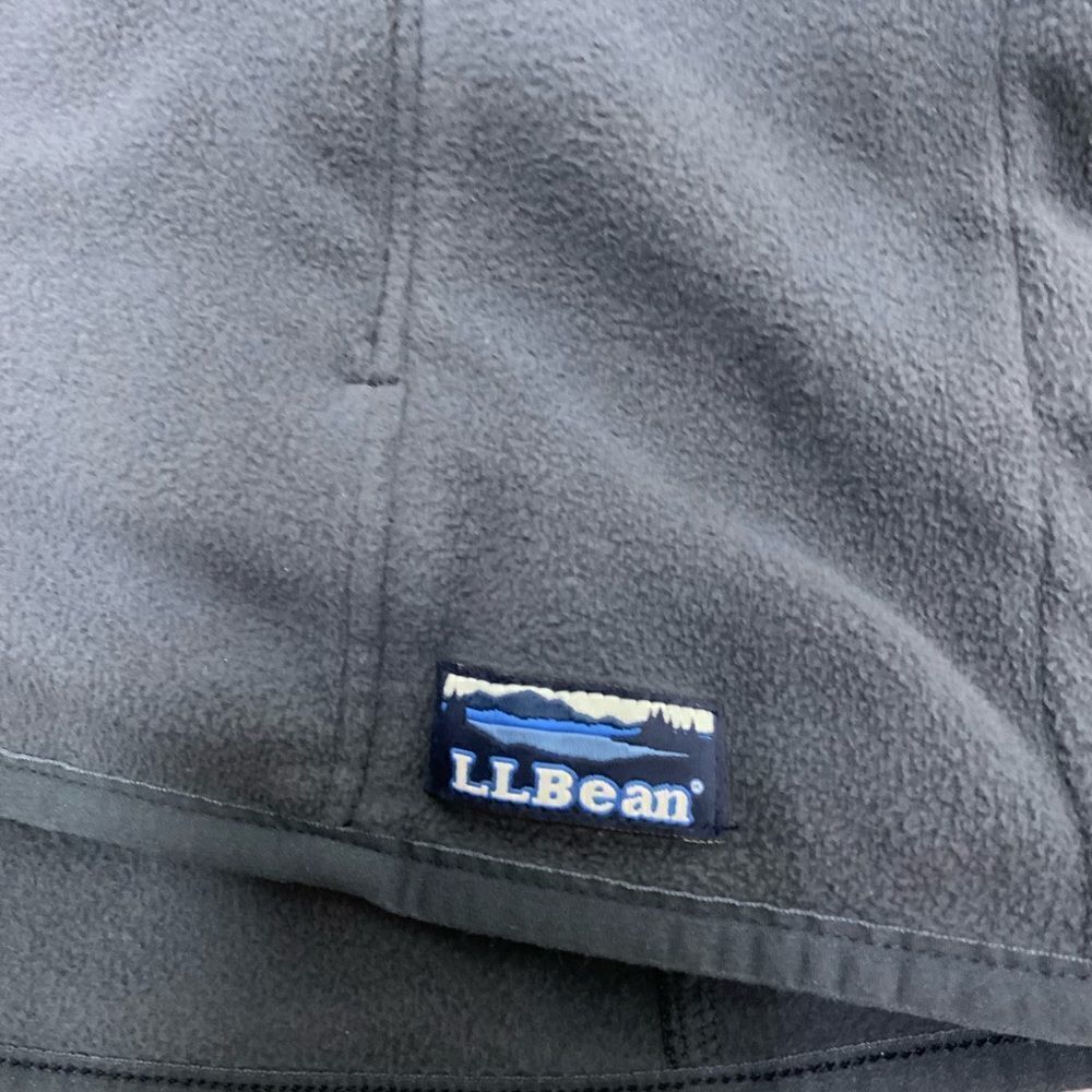 L. L. BEAN Fleece jacket. - Picture 6 of 6